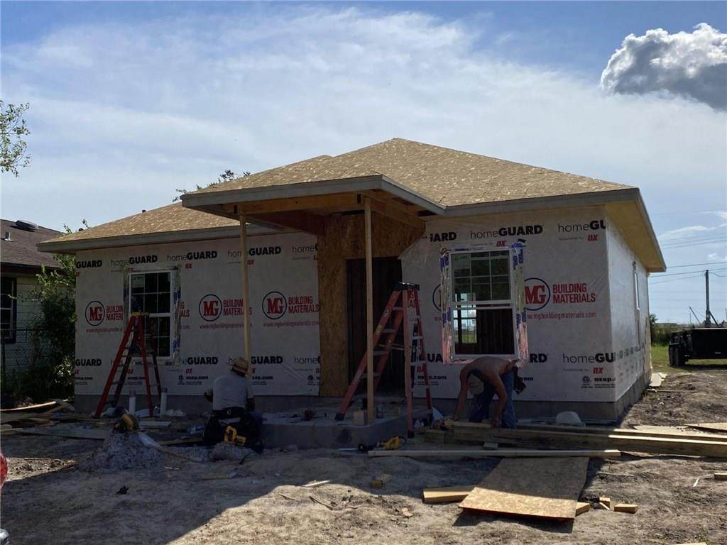 1434 Main Drive - Photo 1