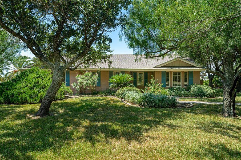4165 County Road 3713 - Photo 1