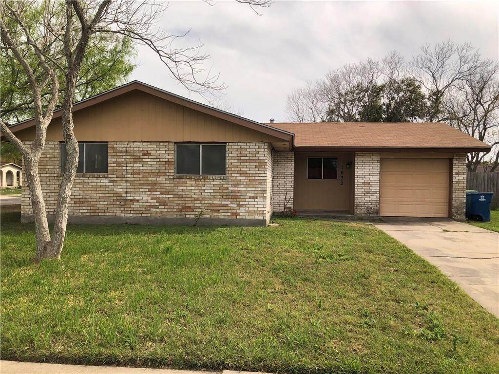 1032 Southcliff Drive - Photo 1