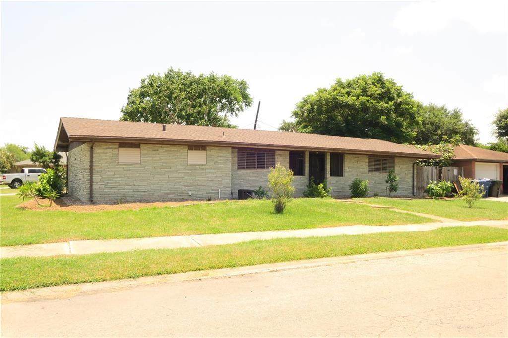 401 Ashland Drive - Photo 1
