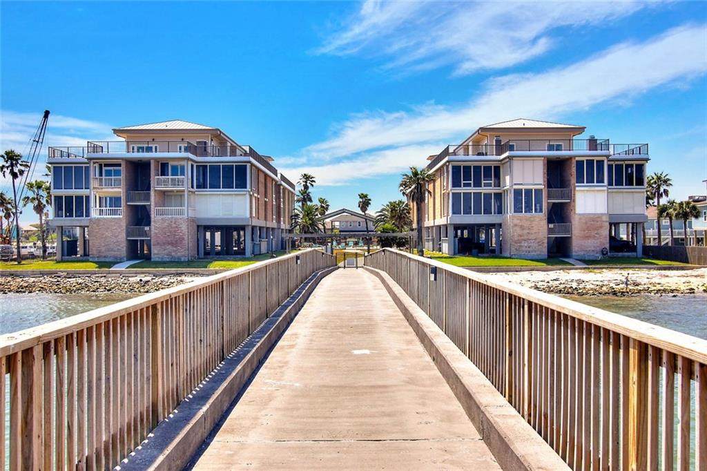 631 Channelview Drive - Photo 1