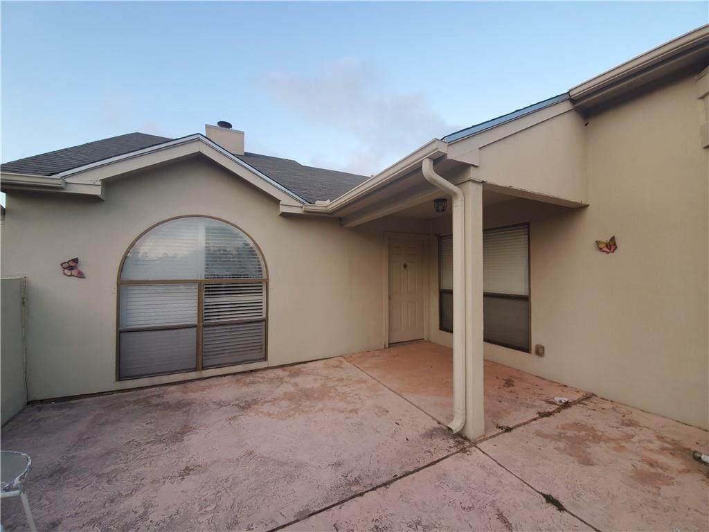 110 Santa Fe Drive - Photo 1