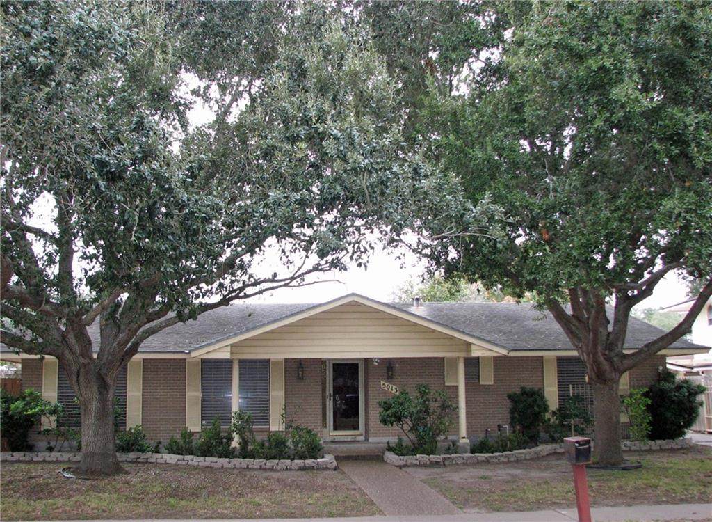 5013 Royalton Drive - Photo 1