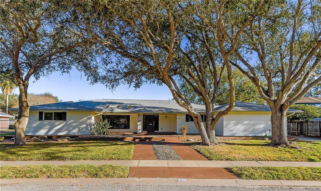 5018 Oakmont Drive - Photo 1