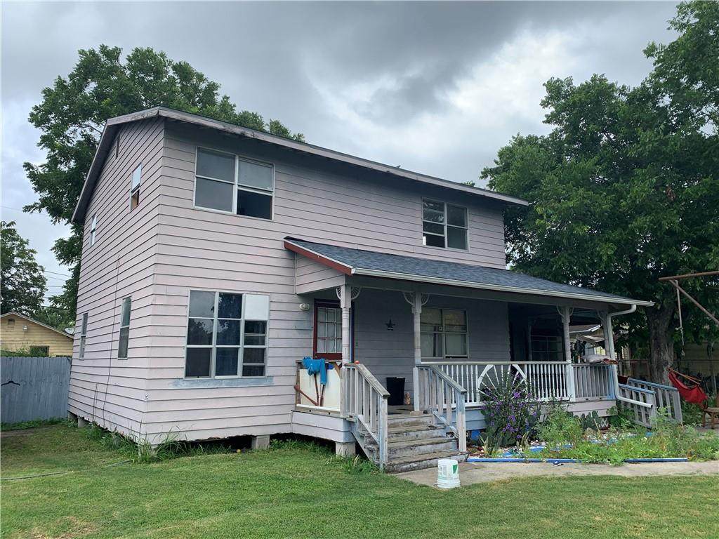 2622 Halsey Street - Photo 1