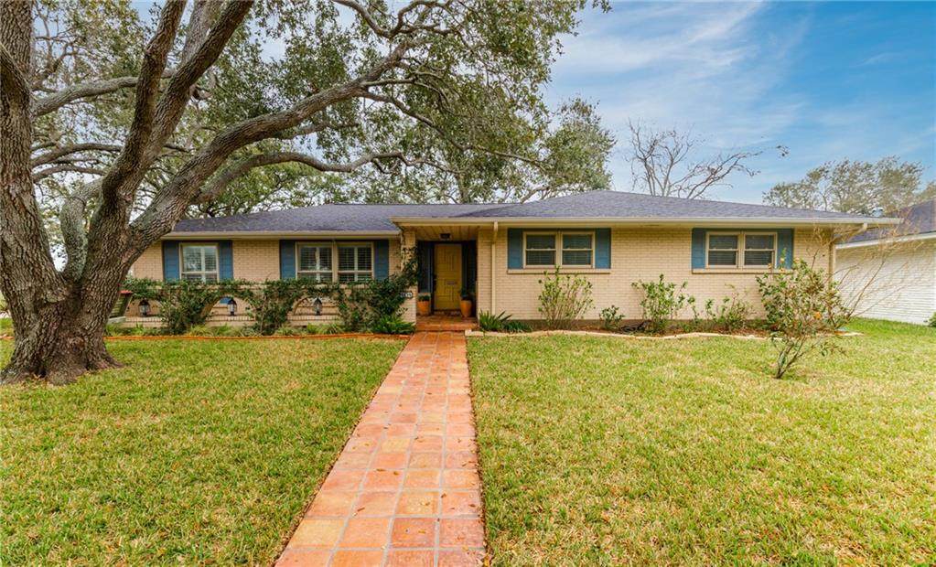401 Chase Drive - Photo 1