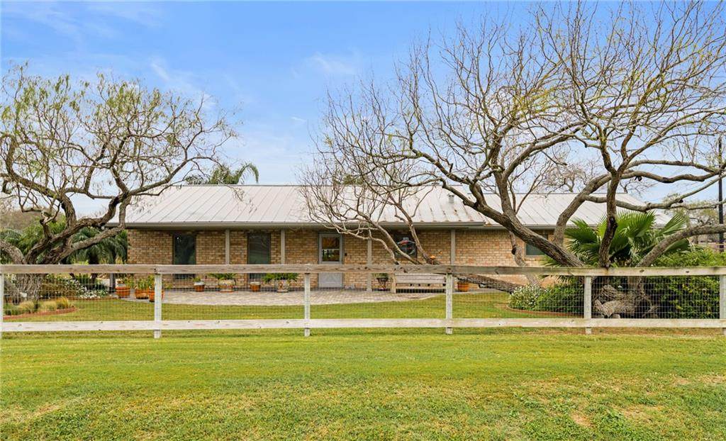 7062 Lake View Drive - Photo 1