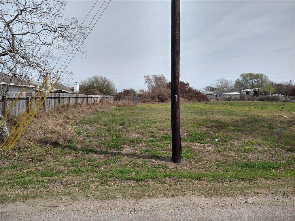 842 Utica Street - Photo 1