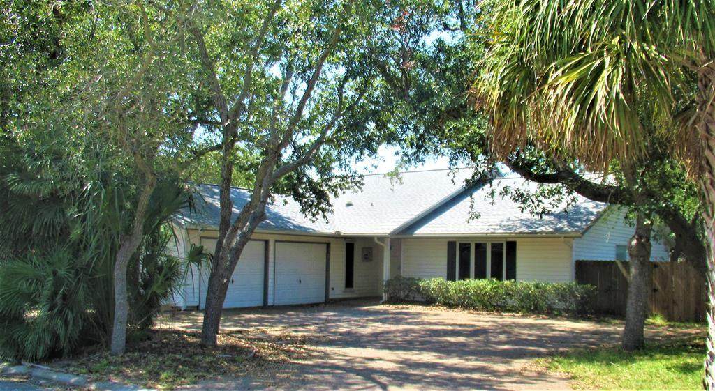 2308 Edgewater Court - Photo 1