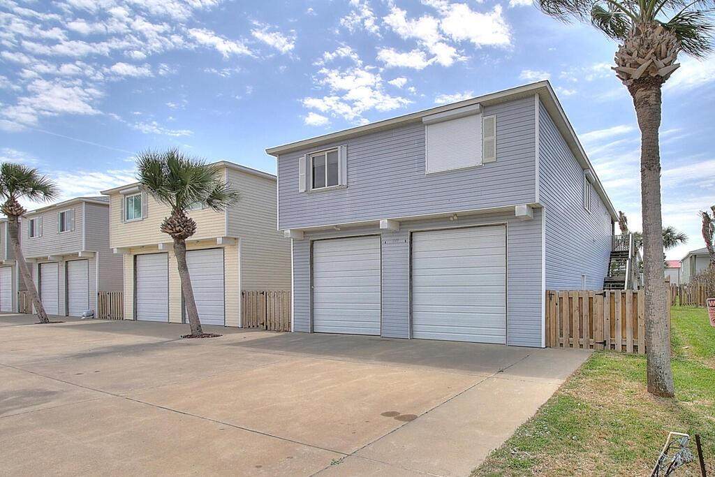 229B Avenue - Photo 1