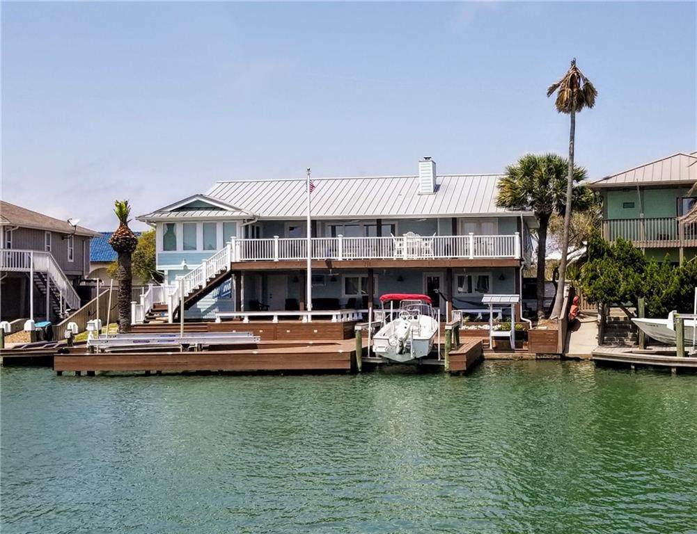 18 Blue Heron Drive - Photo 1