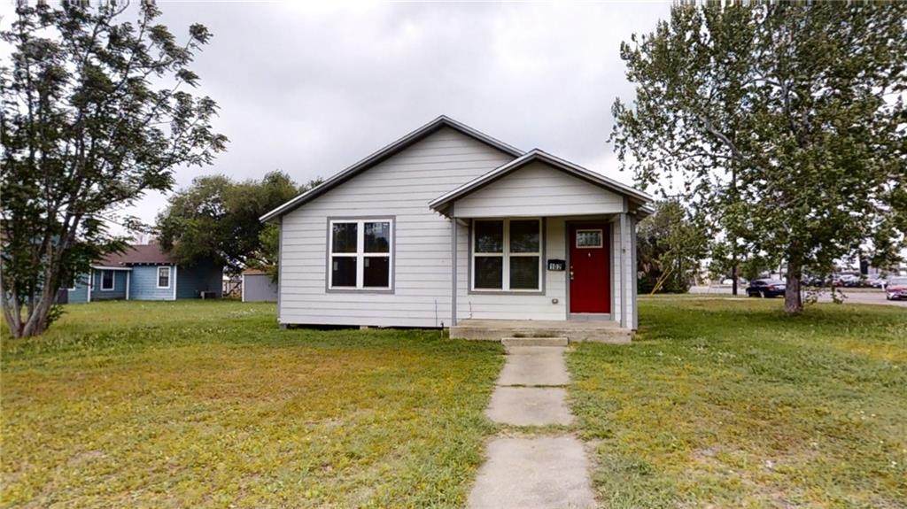 102 Pecan Street - Photo 1