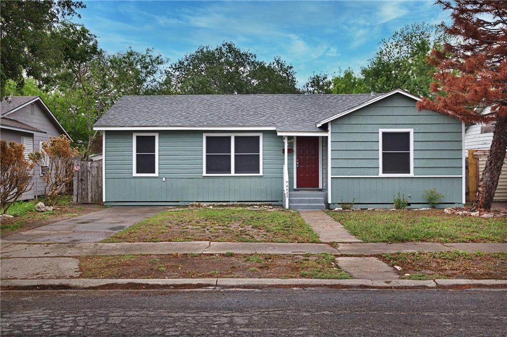 4422 Moravian Drive - Photo 1