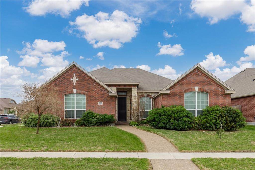 7525 Elizondo Drive - Photo 1