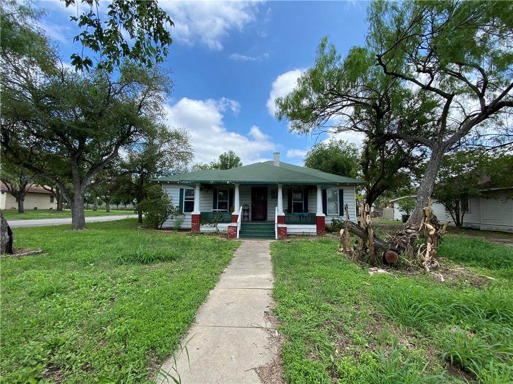 646 Fetick Avenue - Photo 1