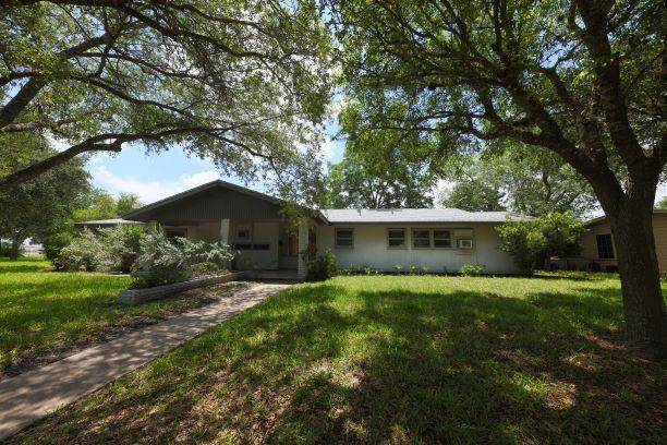 1714 Triangle Drive - Photo 1