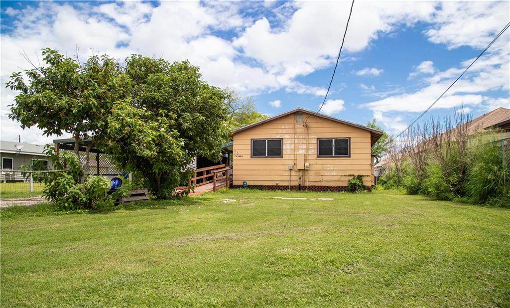 227 1/2 Corral Avenue - Photo 1