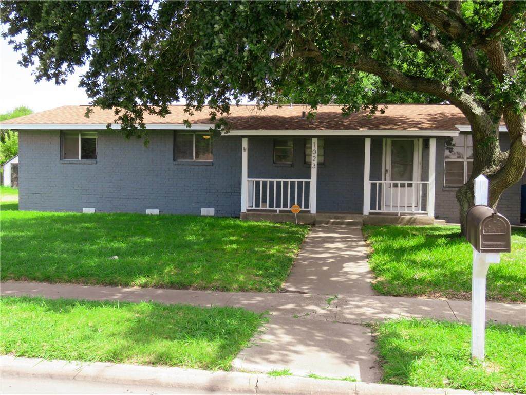 1023 Southcliff Drive - Photo 1