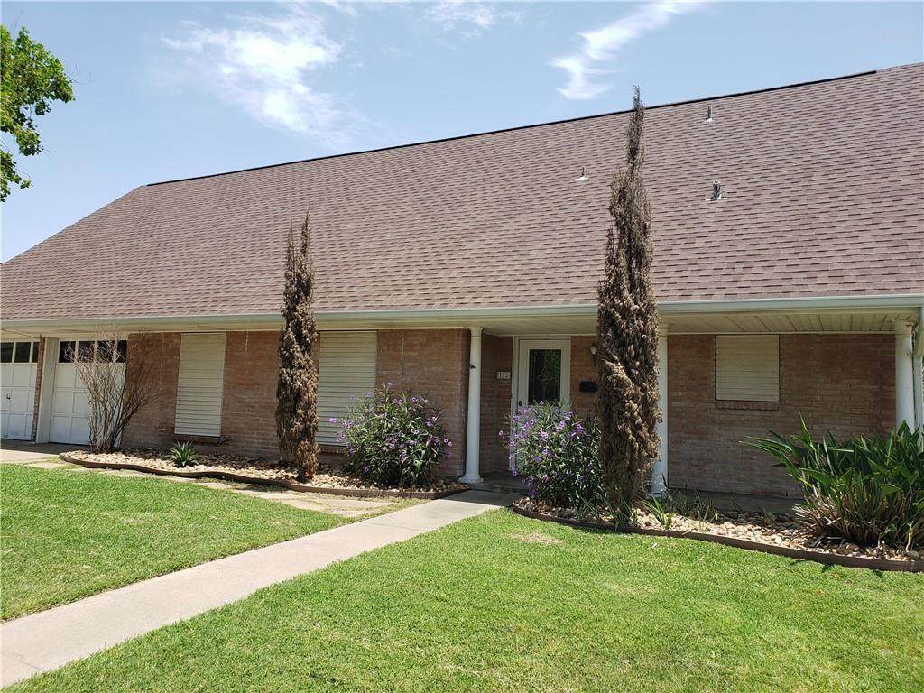 112 Granby Place - Photo 1