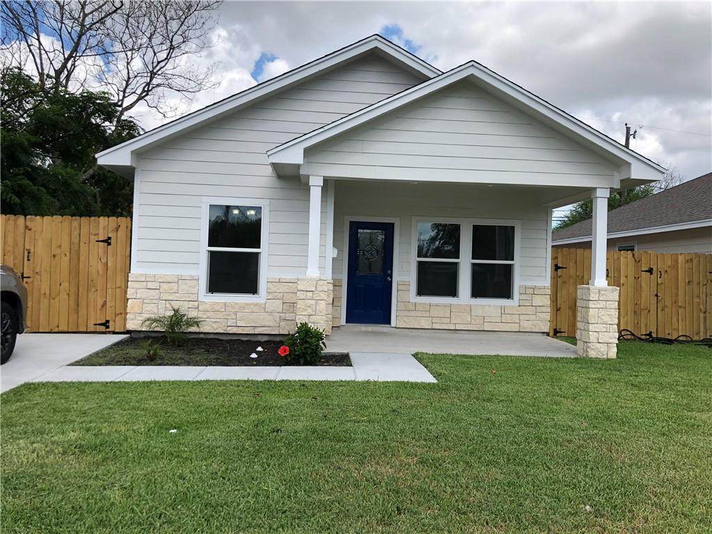 3249 Greenwood Drive - Photo 1