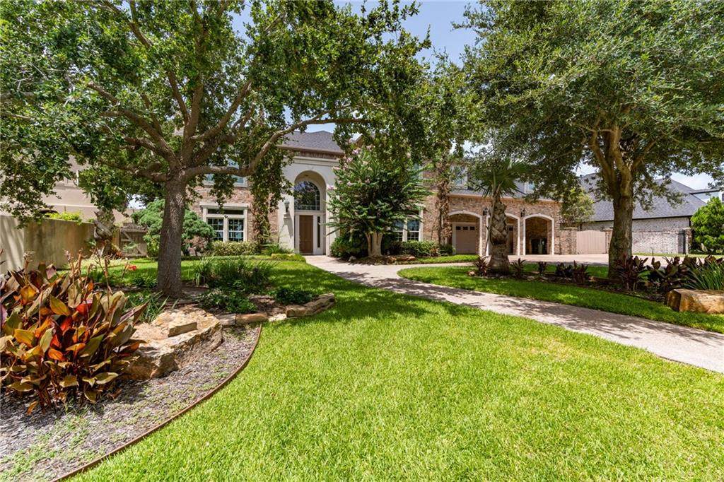 23 Great Lakes Drive - Photo 1
