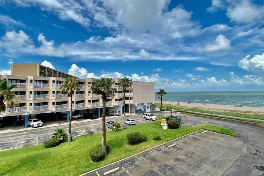 3938 Surfside Boulevard - Photo 1