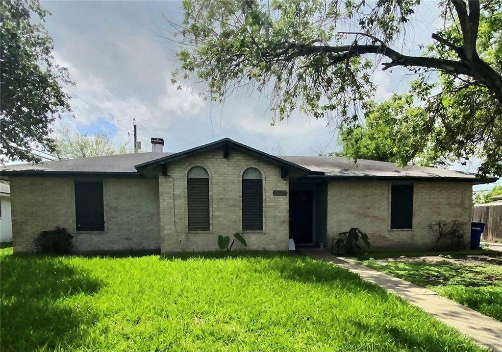 5926 Liptonshire Drive - Photo 1