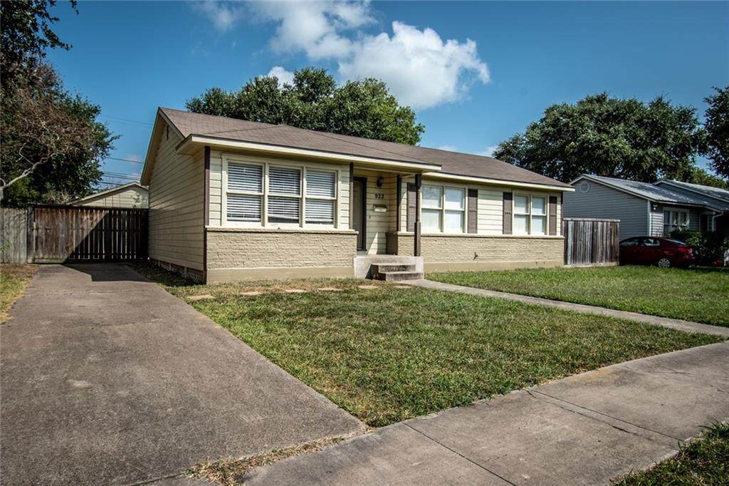 922 Delaine Drive - Photo 1