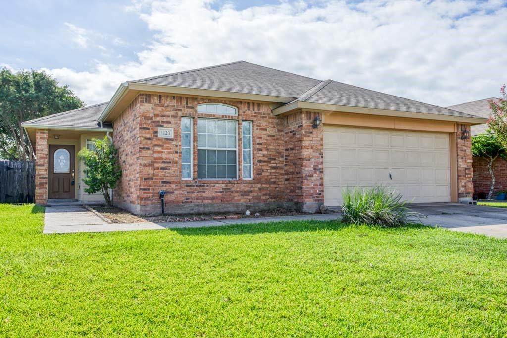 1123 La Mirada - Photo 1