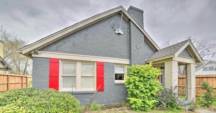 317 Indiana Avenue - Photo 1