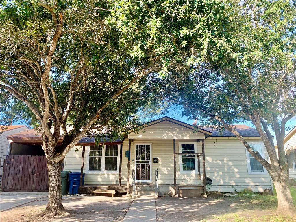 1942 Yale Street - Photo 1