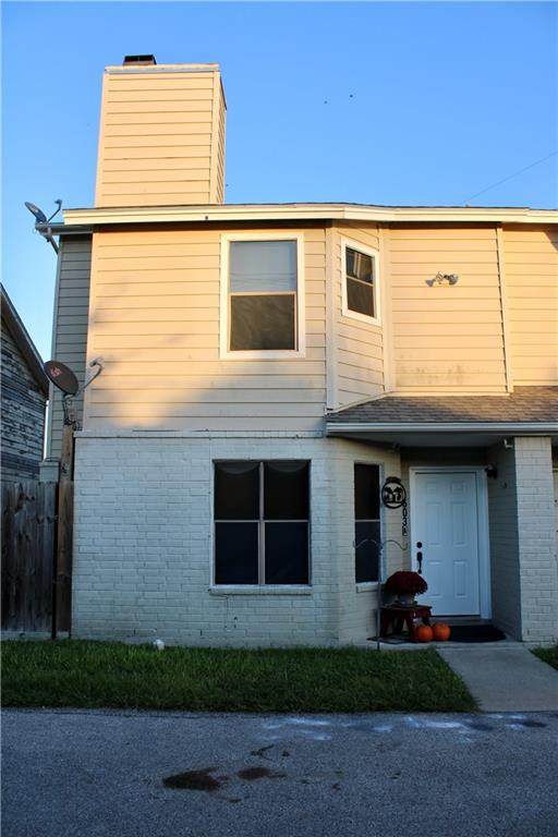 4401 River Valley Drive - Photo 1