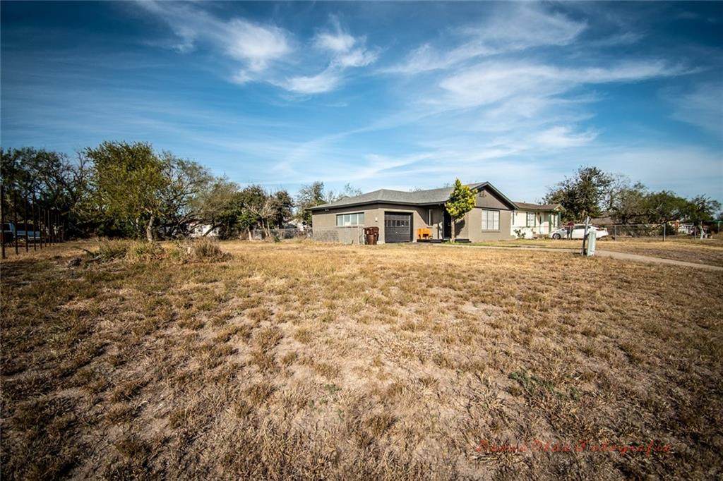 518 D Avenue - Photo 1