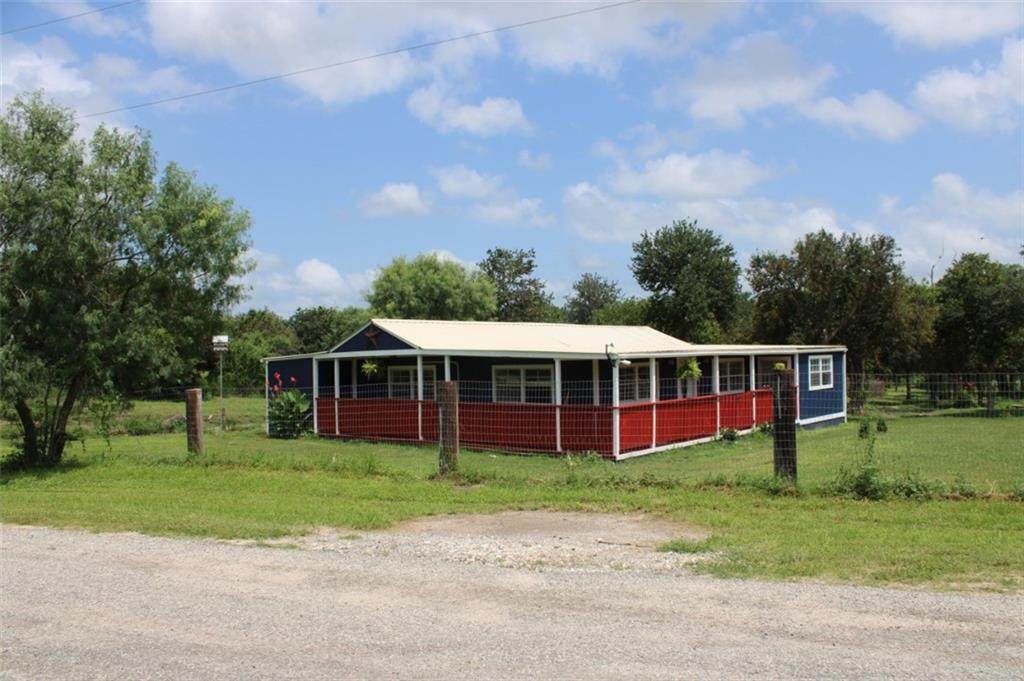 6126 Sandy Hollow Drive - Photo 1