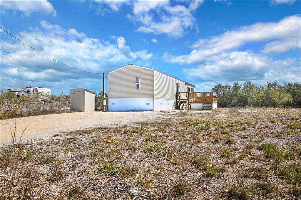 1124 San Antonio Street - Photo 1
