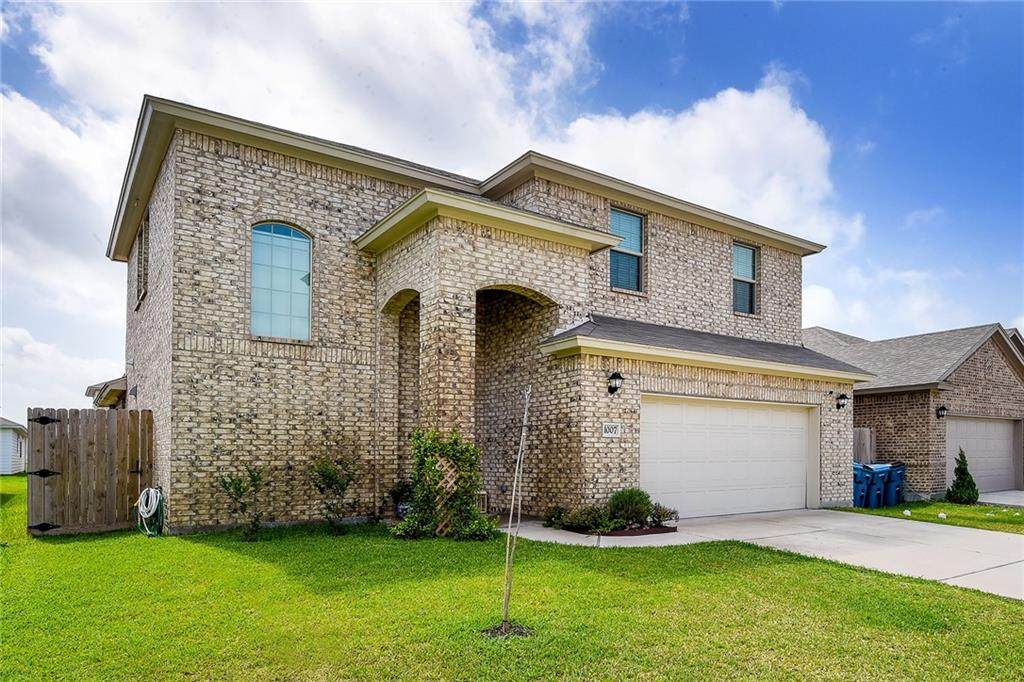 1007 Pasadena Street - Photo 1
