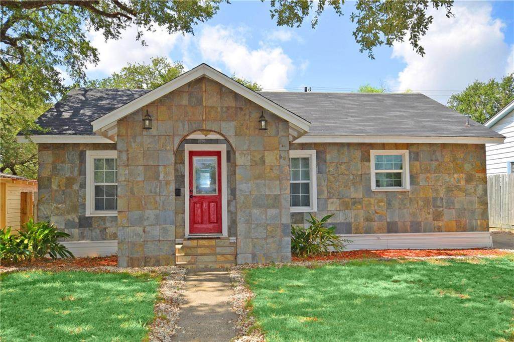 916 Main Street - Photo 1