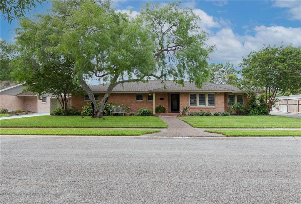 441 Coral Place - Photo 1