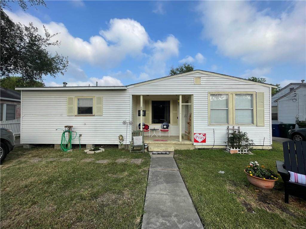 1406 Maryland Drive - Photo 1