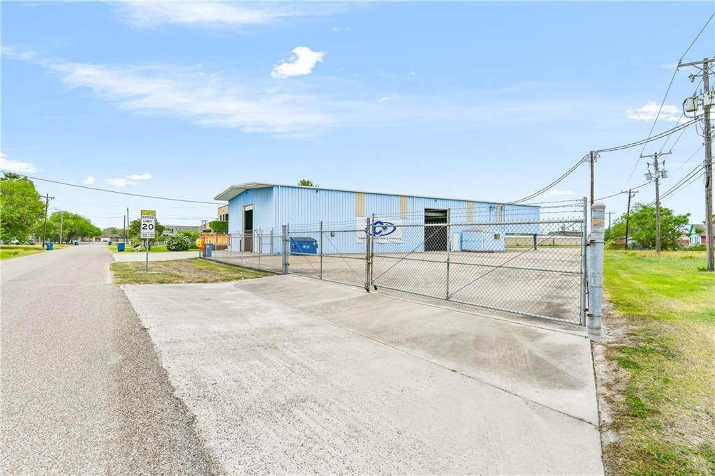 2530 Fifth Street - Photo 1