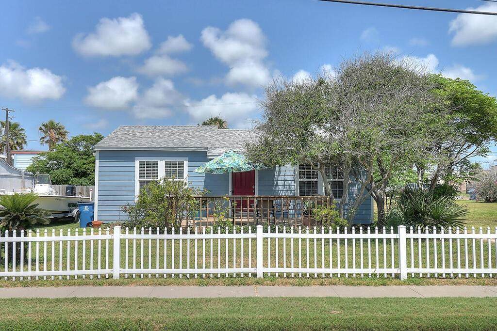 206 Station Street - Photo 1