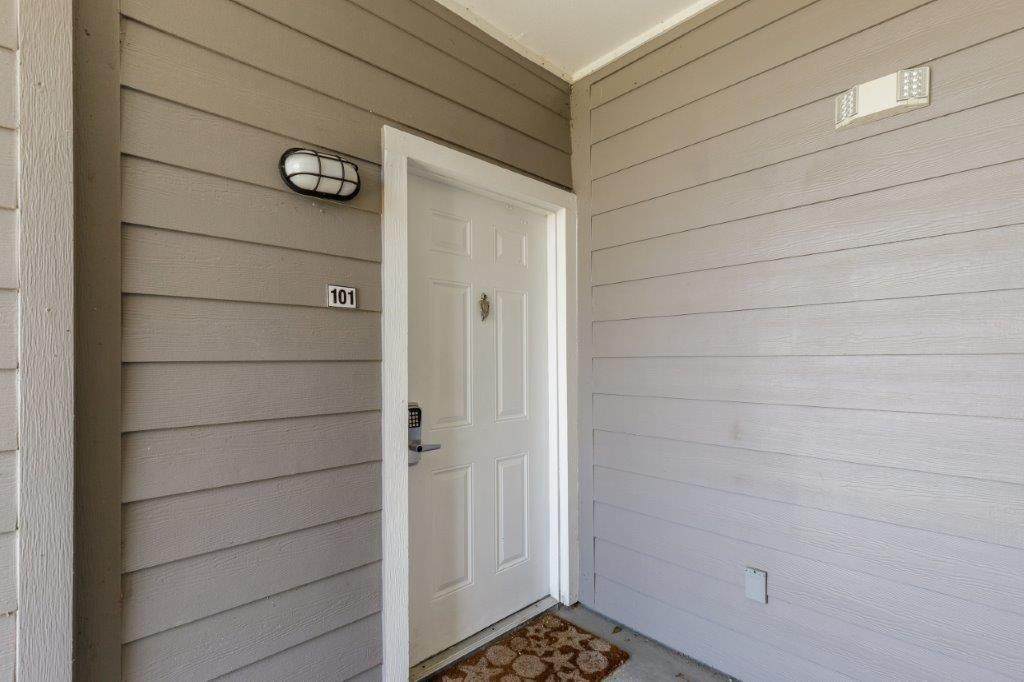 14802 Whitecap Boulevard - Photo 1