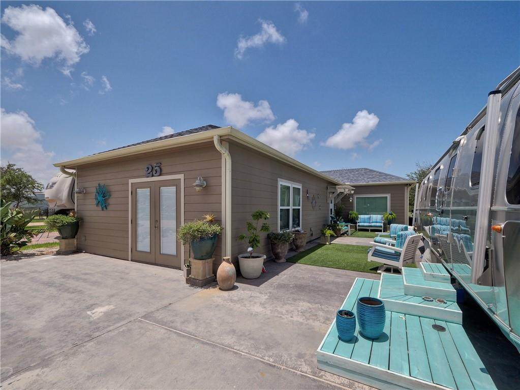 25 Augusta Circle - Photo 1