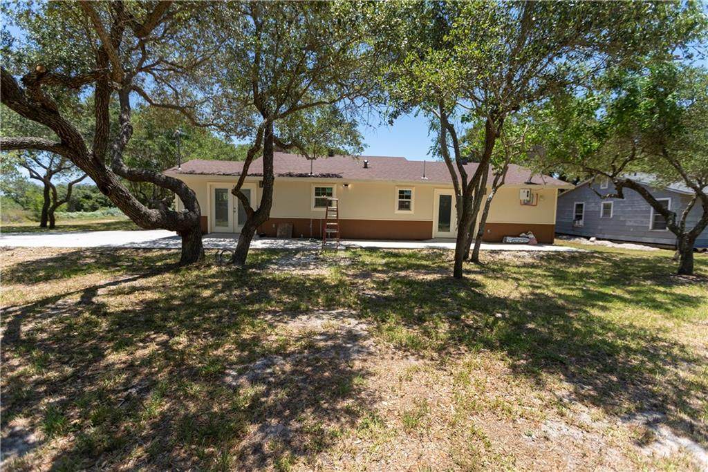 702 8th Street - Photo 1