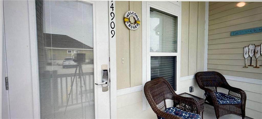 14909 Island Village Dr - Photo 1