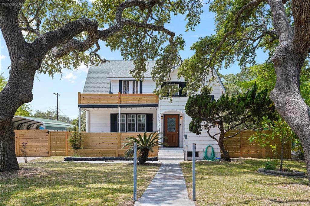 332 N Houston - Photo 1