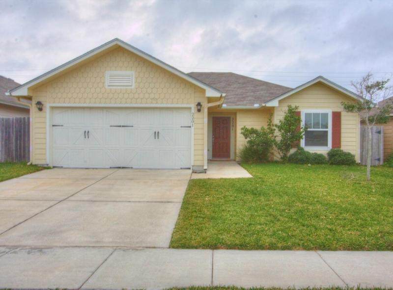 2201 Abeto Drive - Photo 1