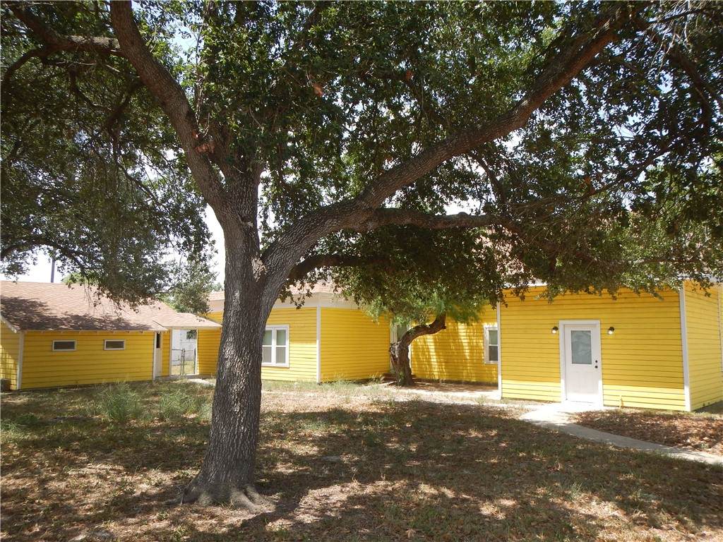 315 Kenedy Avenue - Photo 1