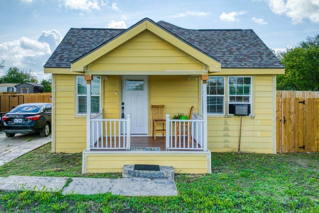210 Swift Street - Photo 1