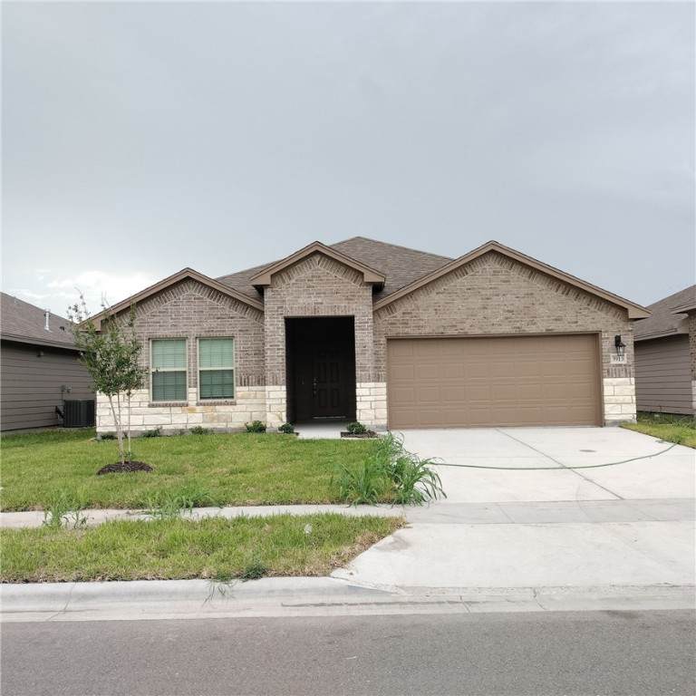 3913 Jayden Drive - Photo 1